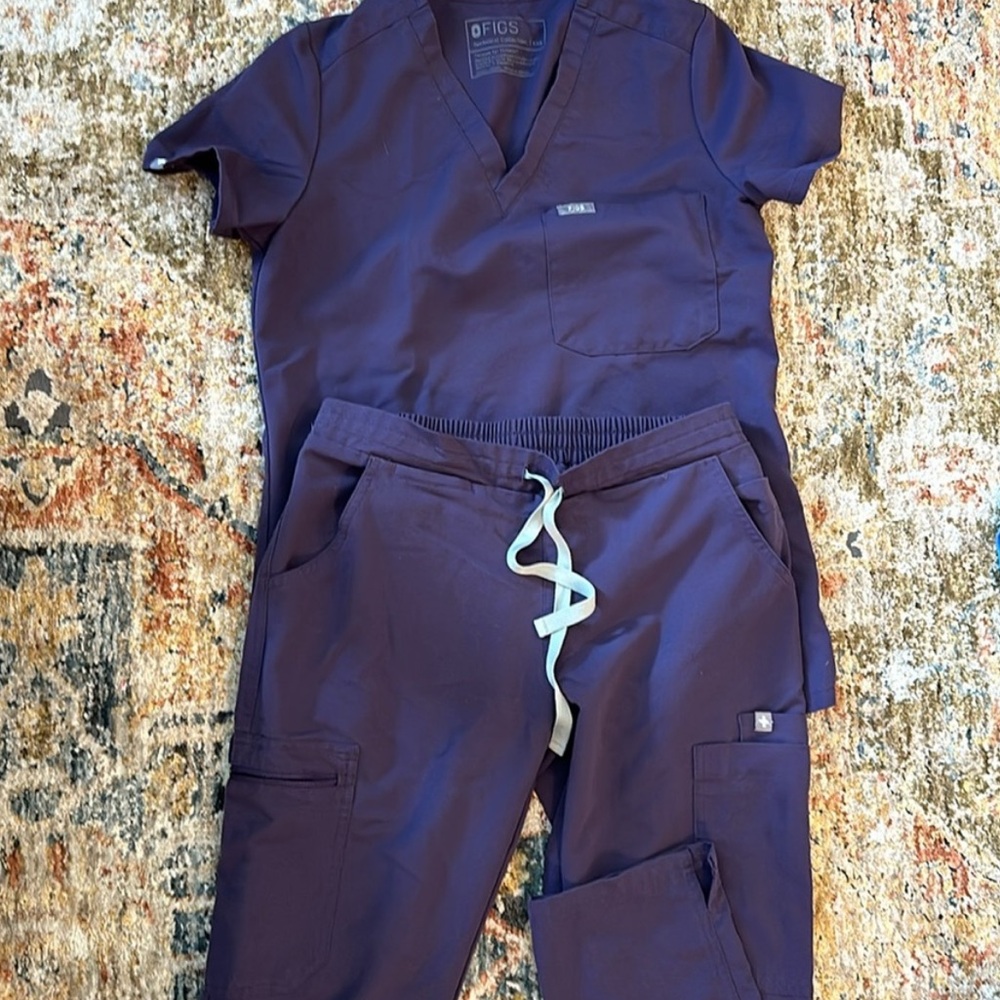 Figs scrubs